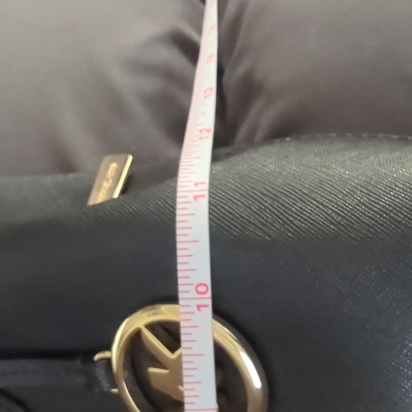 Michael Kors satchel - Picture 13 of 15